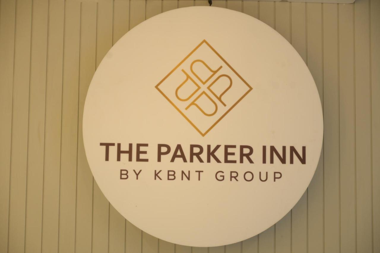 Hotel The Parker Inn By Kbnt Group Surate Exterior foto